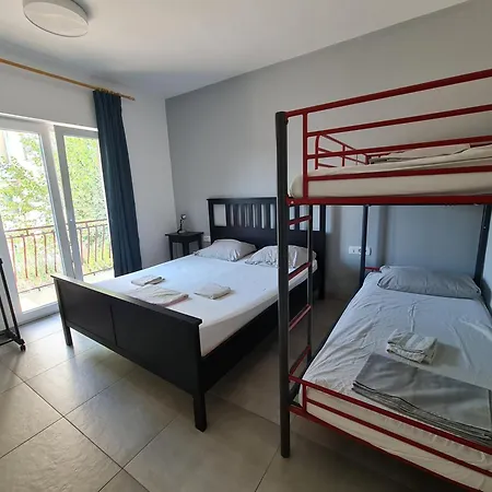 Subtub Makarska