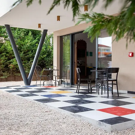 Subtub Hostel