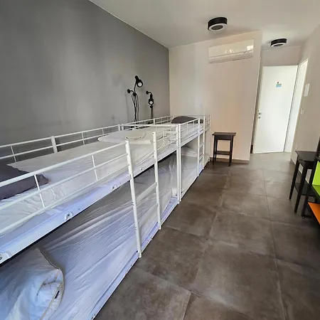 Subtub Hostel