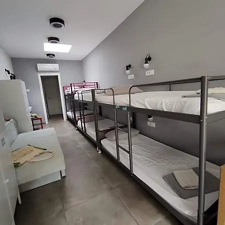 Hostel Subtub