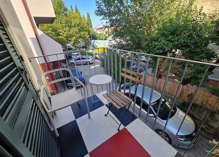 Subtub * Макарска