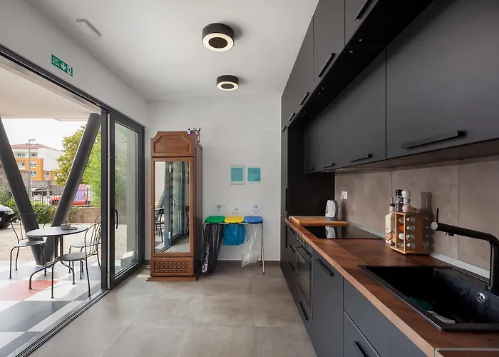 Хостел Subtub Макарска