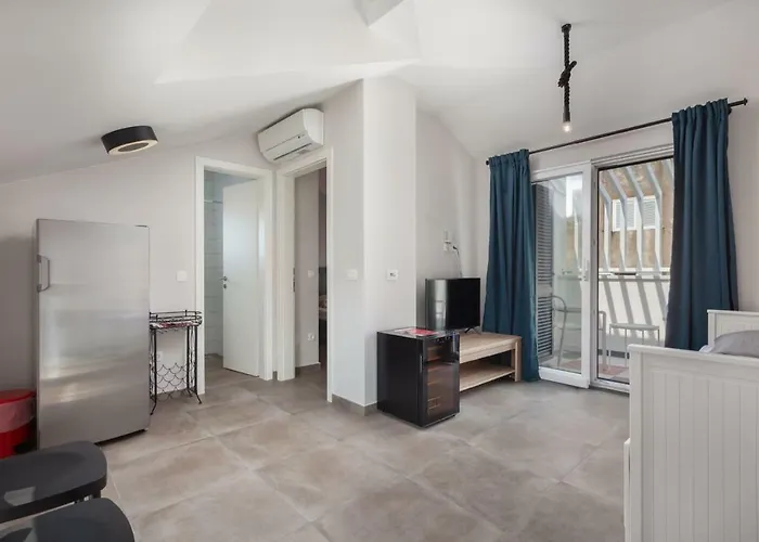 Хостел Subtub *